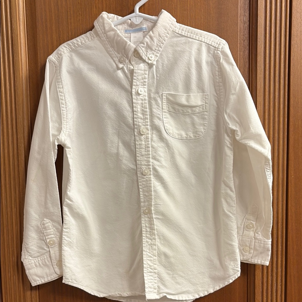Janie and Jack Boys' classic White Button Down Shirt. size 6